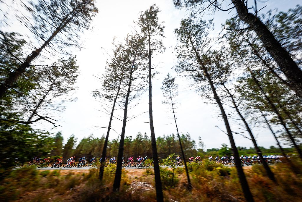 The pack of riders pictured in action during stage 7 of the 2026 Tour de France cycling race, 175km from Hagetmau to Bordeaux, on Friday 10 July 2026. The 113th edition of the Tour de France starts on Saturday 4 July in Barcelona, Spain, and will finish in Paris, France on the 26th of July. BELGA PHOTO POOL LUCA BETTINI (Photo by POOL LUCA BETTINI / BELGA MAG / Belga via AFP)