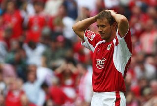 Lee Trundle of Bristol City looks despondent during the Coca Cola Championship Playoff Final match between Hull City and Bristol City at Wembley Stadium on May 24, 2008 in London, England.