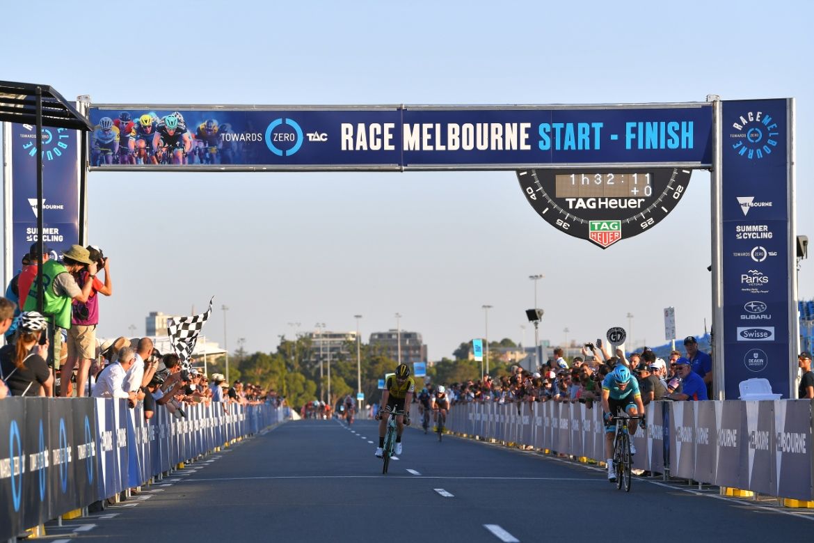 Luis Leon Sanchez wins the final sprint