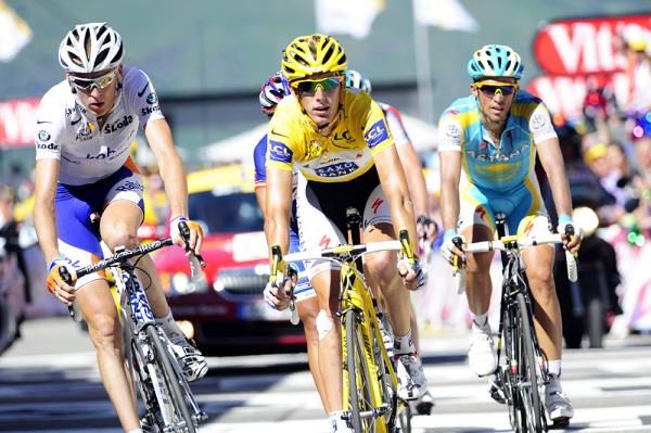 Andy Schleck (Saxo Bank) was attentive and stayed with Contador on Ax-3 Domaines.