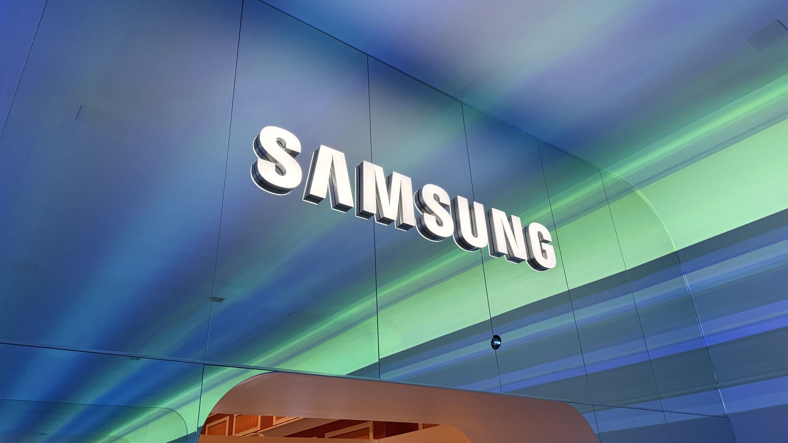 Rekor perkiraan keuntungan bagi Samsung dengan peningkatan dramatis dalam permintaan chip AI