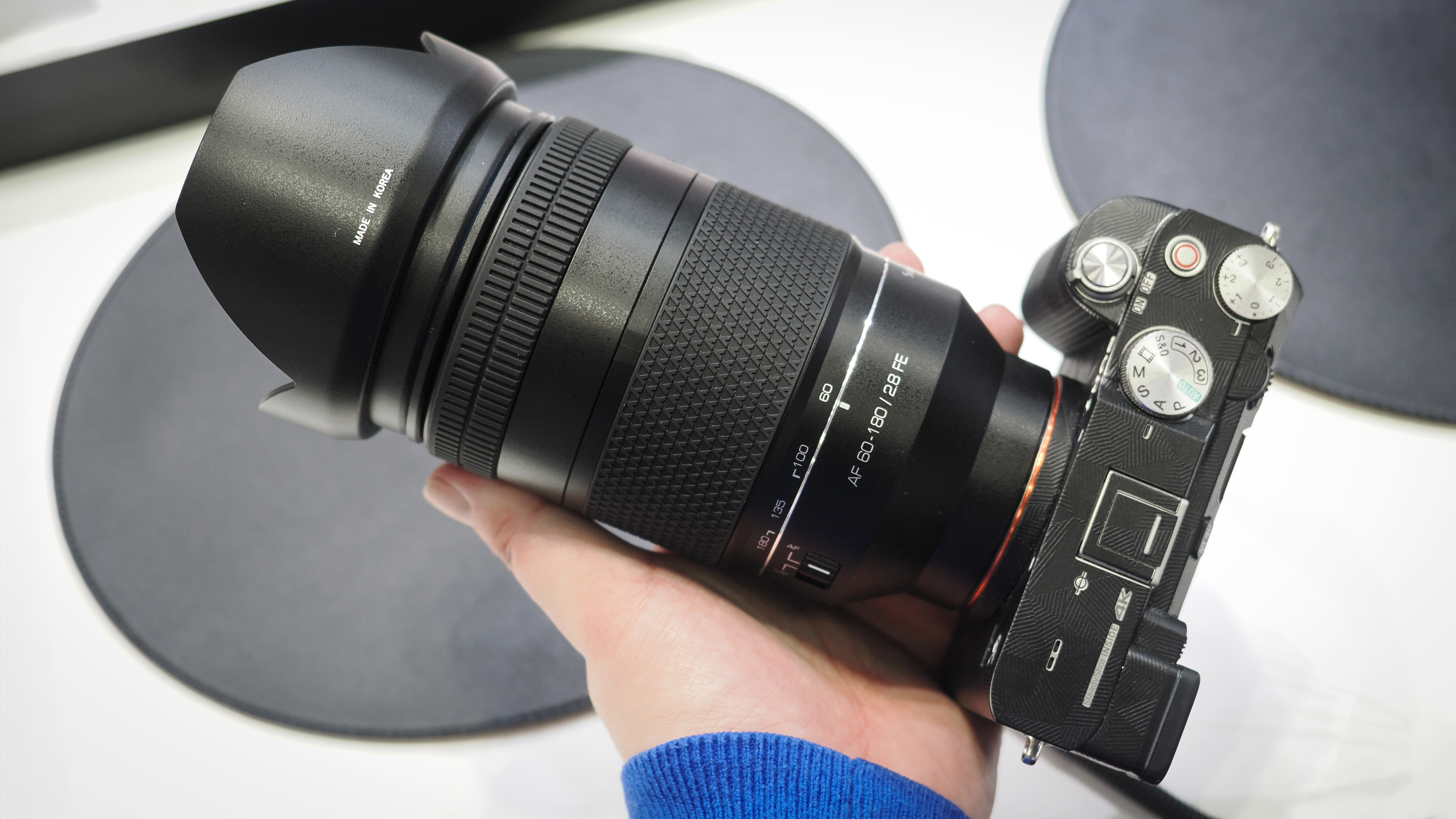 The Samyang x Schneider Kreuznach AF 60-180mm f/2.8 lens, mounted to a Sony body, at the CP+ 2026 show
