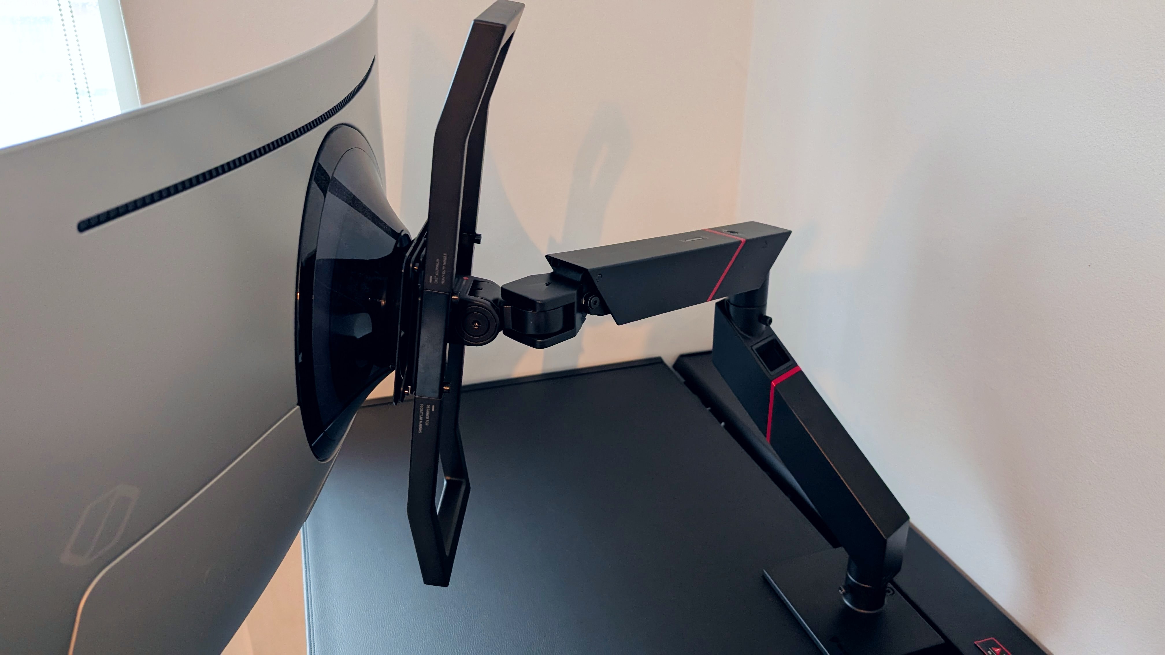 Secretlab Magnus Pro