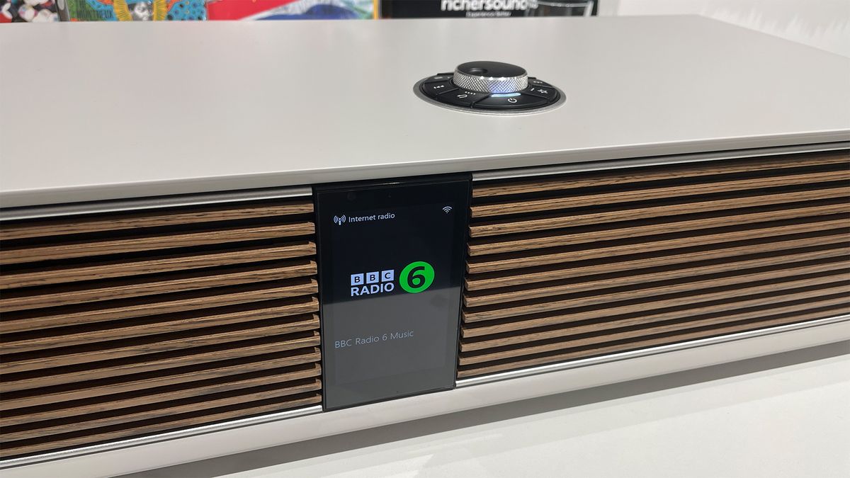 All-in-one system: Ruark Audio R410
