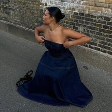 outdated-summer-dress-trends-300370-1683087801144-square