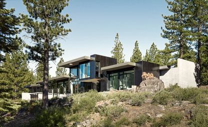 Creek house designed by Faulkner Architects is located in Truckee, California