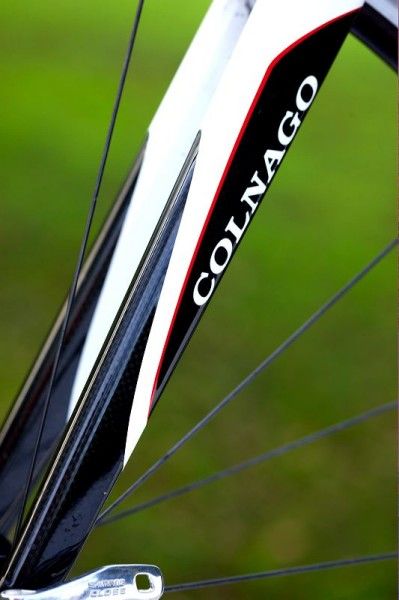 Carbon-bladed straight fork has little clover leaf indentations up by the crown &ndash; classy little features rather than in-your-face shouty ones.