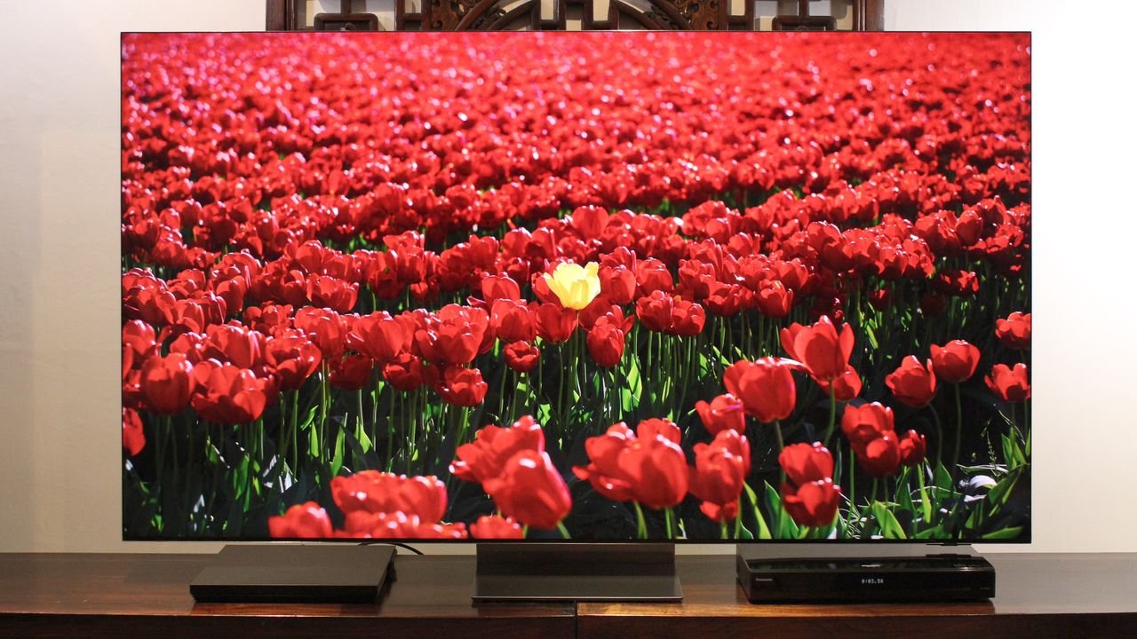 Samsung QN900D 8K TV review