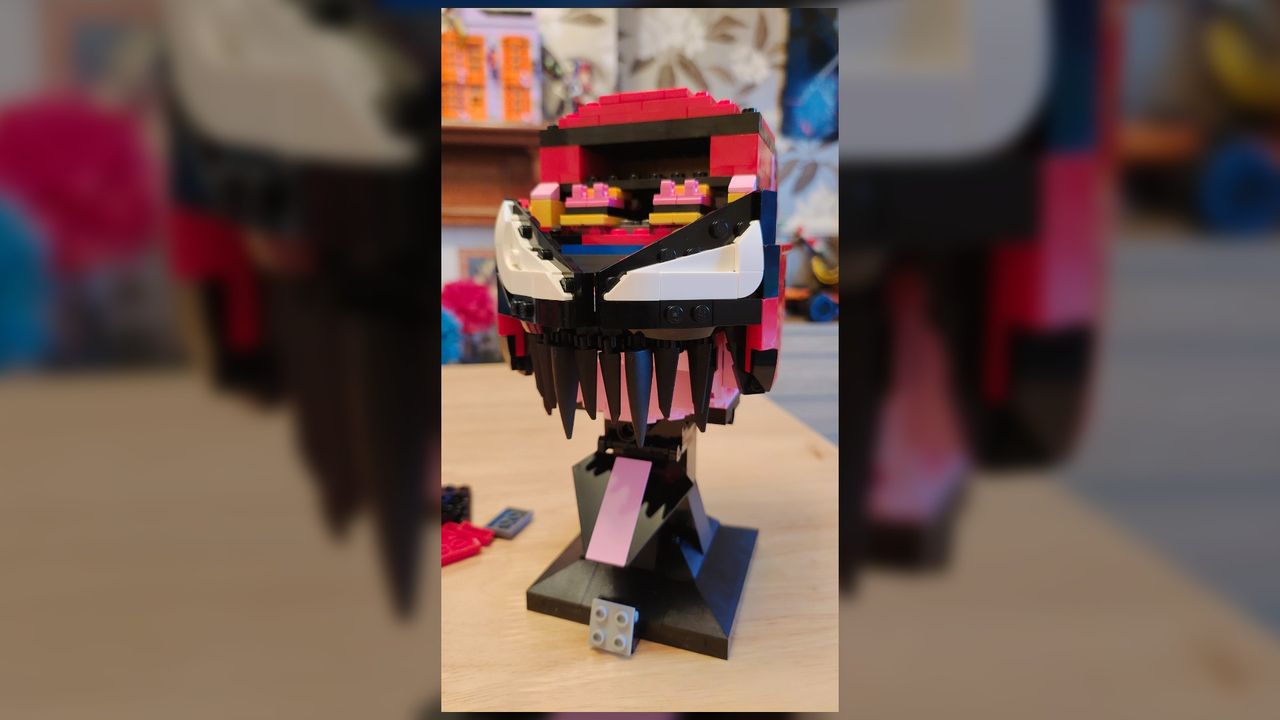 Lego Marvel Carnage 76199_Build in progress 4