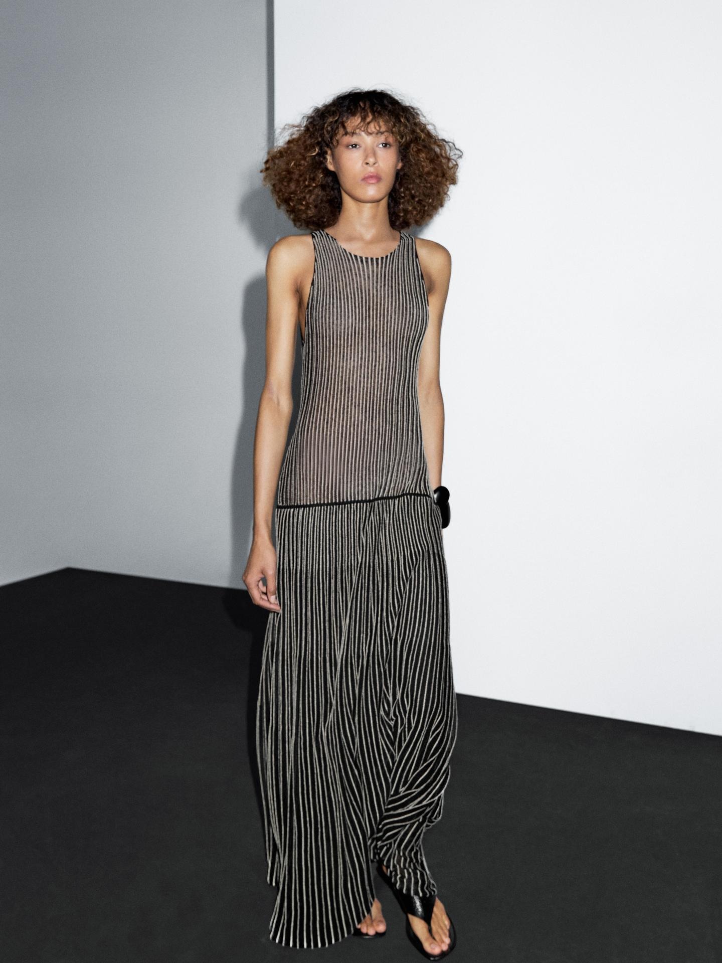 Massimo Dutti, Long Pleated Knit Dress