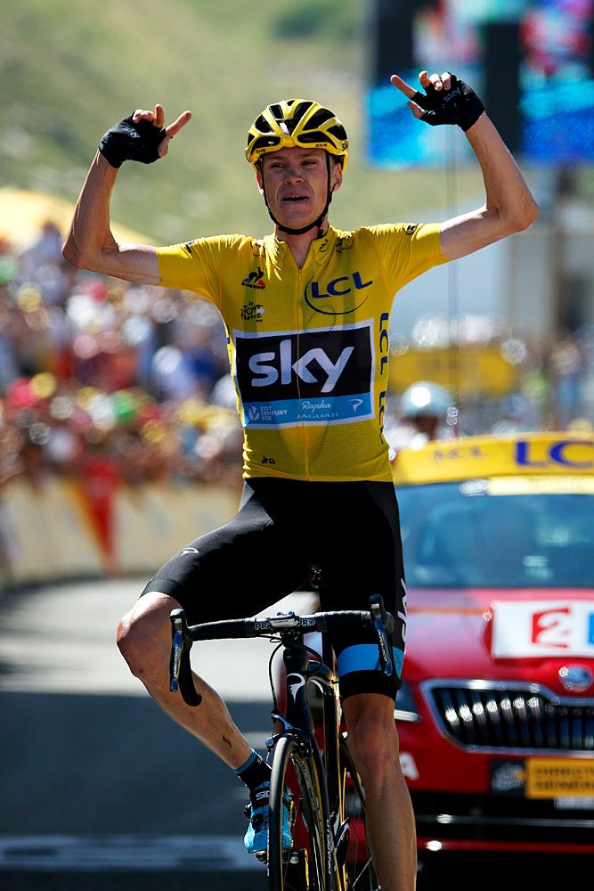 Chris Froome (Team Sky) wins on La Pierre-Saint-Martin