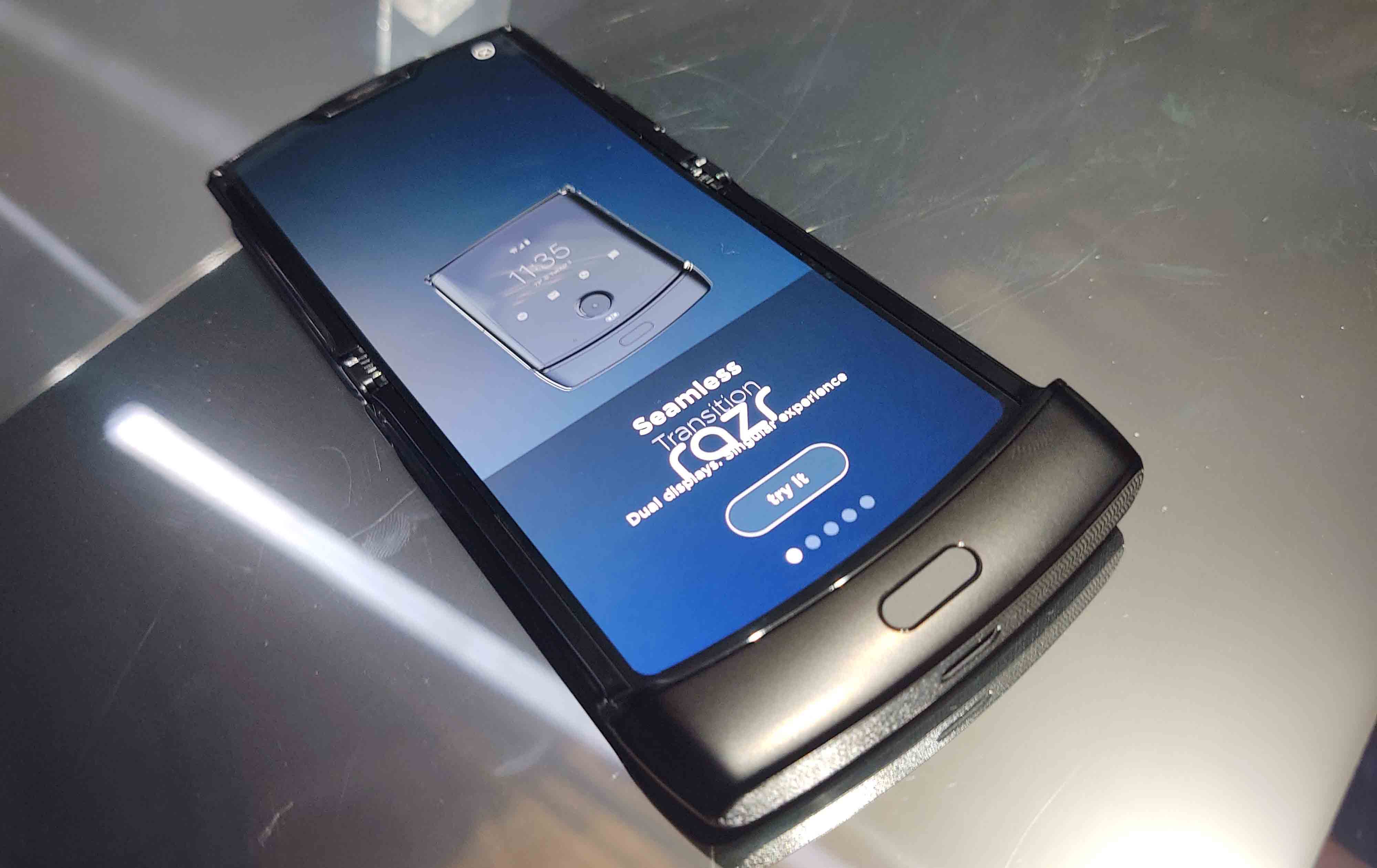 Hands on: Motorola Razr review: a foldable phone you will want to buy