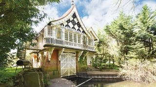 Rippling Waters, Quarrywood Road, Marlow, Buckinghamshire.