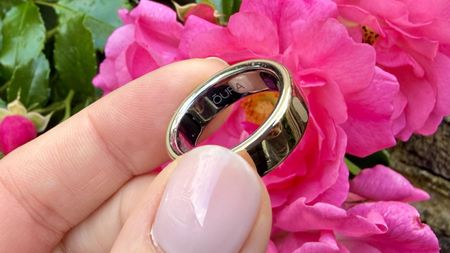 photos of the Oura Ring 5