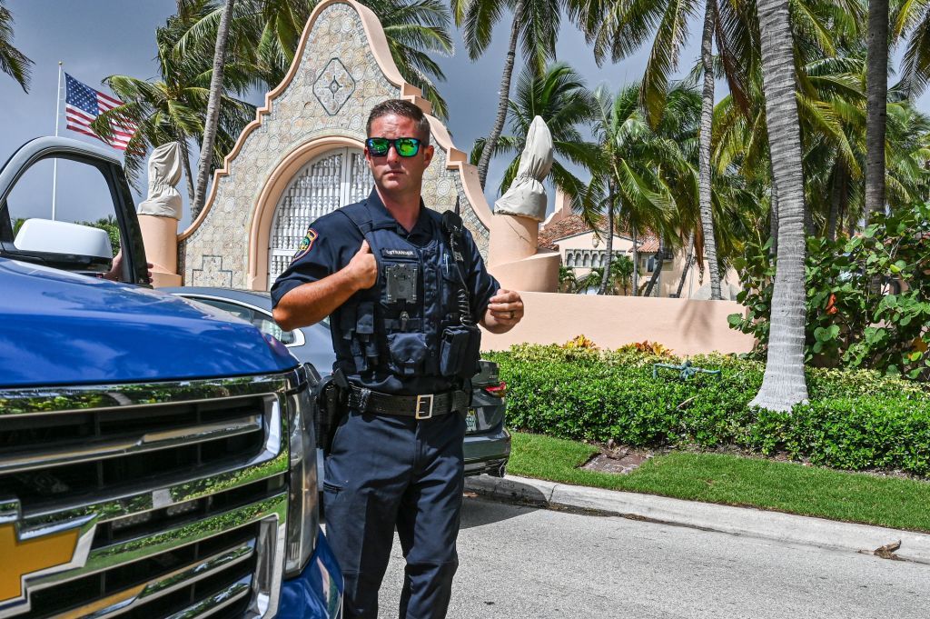 Police outside Mar-a-Lago