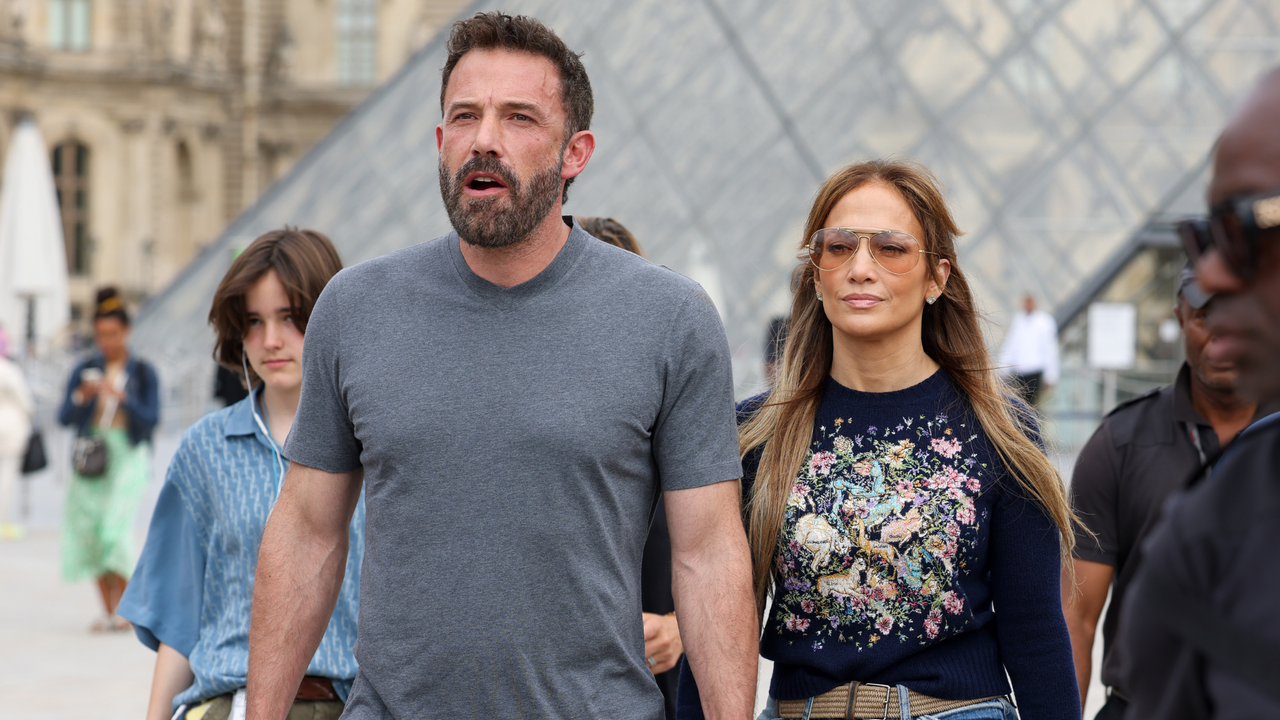 Ben Affleck and Jennifer Lopez body language