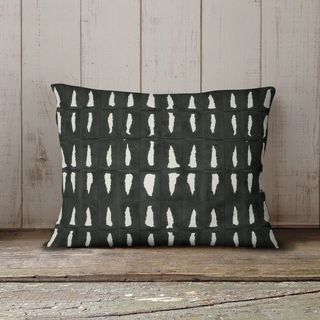 Lintz geometric cushion