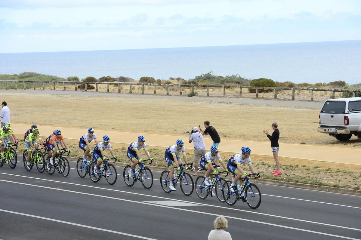 Orica GreenEdge controlling the tempo