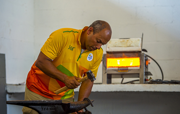 Luiz Tenorio in action