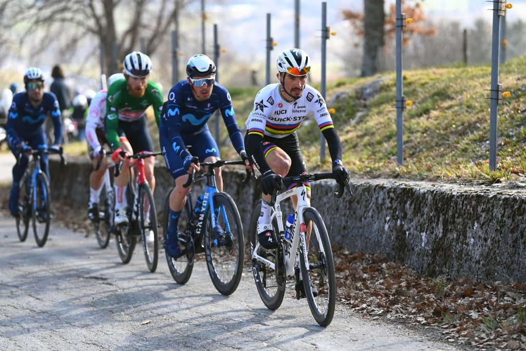 CARPEGNA ITALY MARCH 12 LR Quinn Simmons of United States and Team Trek Segafredo Green Mountain Jersey Alex Aranburu Deba of Spain and Movistar Team and Julian Alaphilippe of France and Team QuickStep Alpha Vinyl compete in the breakaway during the 57th TirrenoAdriatico 2022 Stage 6 a 215km stage from Apecchio to Carpegna 746m TirrenoAdriatico WorldTour on March 12 2022 in Carpegna Italy Photo by Tim de WaeleGetty Images