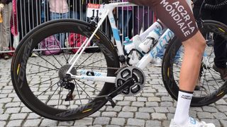 Bardet has been riding the new Mavic Comete Pro Carbon SL wheels on the flat stages and switching to Mavic Cosmic Pro Carbon for the mountain stages