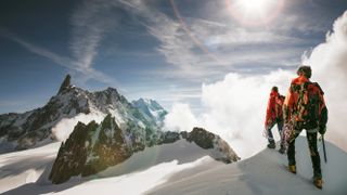 勃朗峰上的登山者