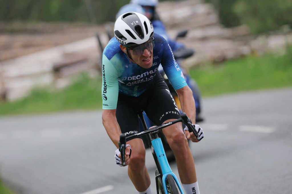 Bruno Armirail on the attack at the Crit&eacute;rium du Dauphin&eacute;