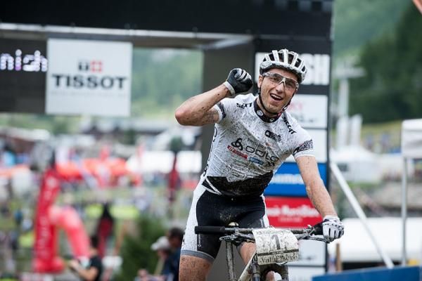 Nino Schurter (Scott-Swisspower) wins the Val d'Isere World Cup and the overall title