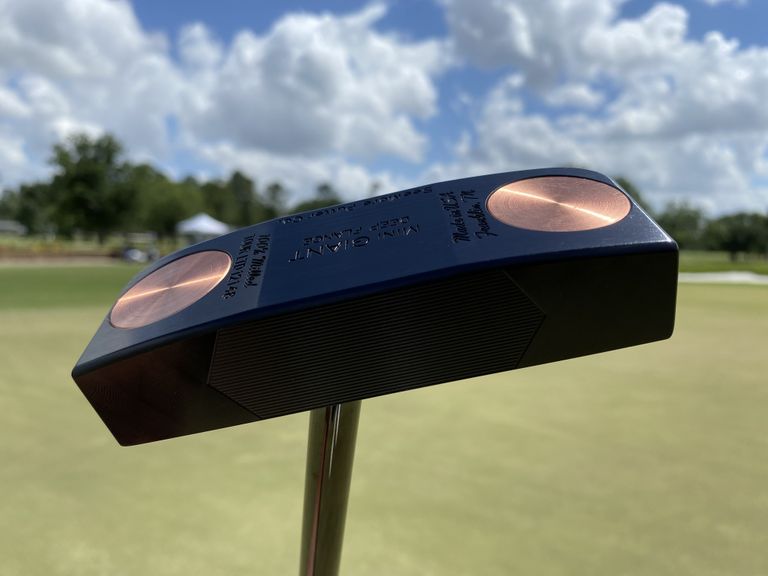 SeeMore's Mini Giant Deep Flange putter