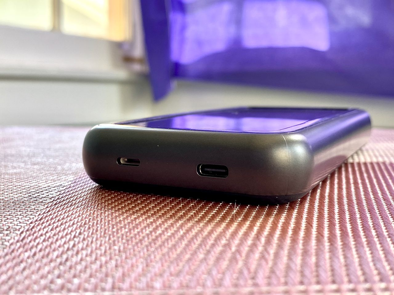 Mophie Powerstation Wireless Xl Ports