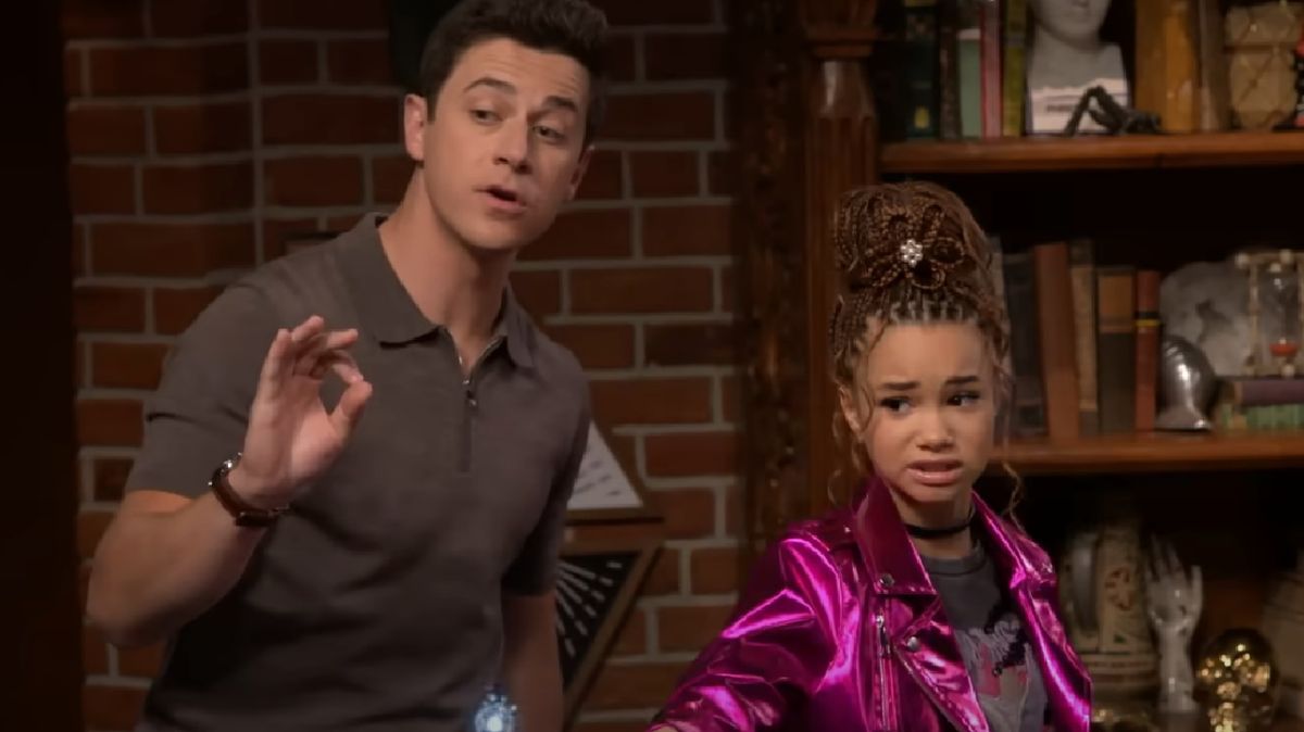 Billie and Justin practicing magic in Wizards Beyond Waverly Place.