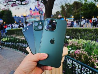 Green iPhone 13 and Alpine Green iPhone 13 Pro and Midnight iPhone SE