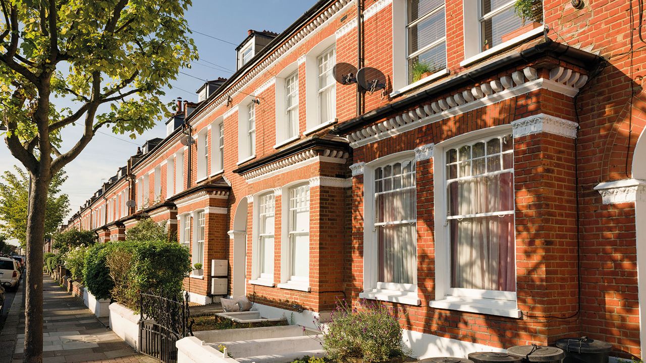 Terraced houses © Getty Images