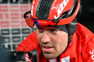 Tom Dumoulin (Team Sunweb) tried to fight on in the Giro d'Italia but his knee injury proved to be too painful
