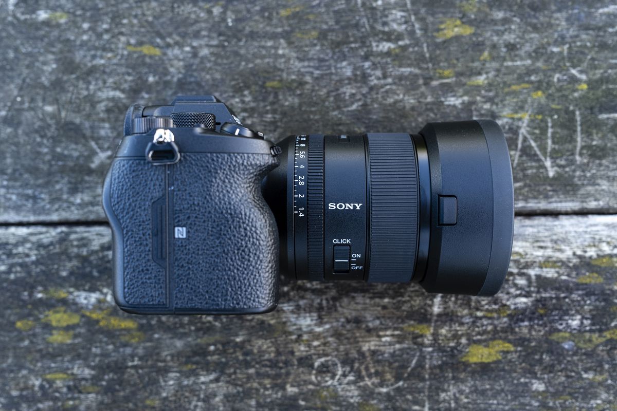 Sony FE 35mm f/1.4 GM lens