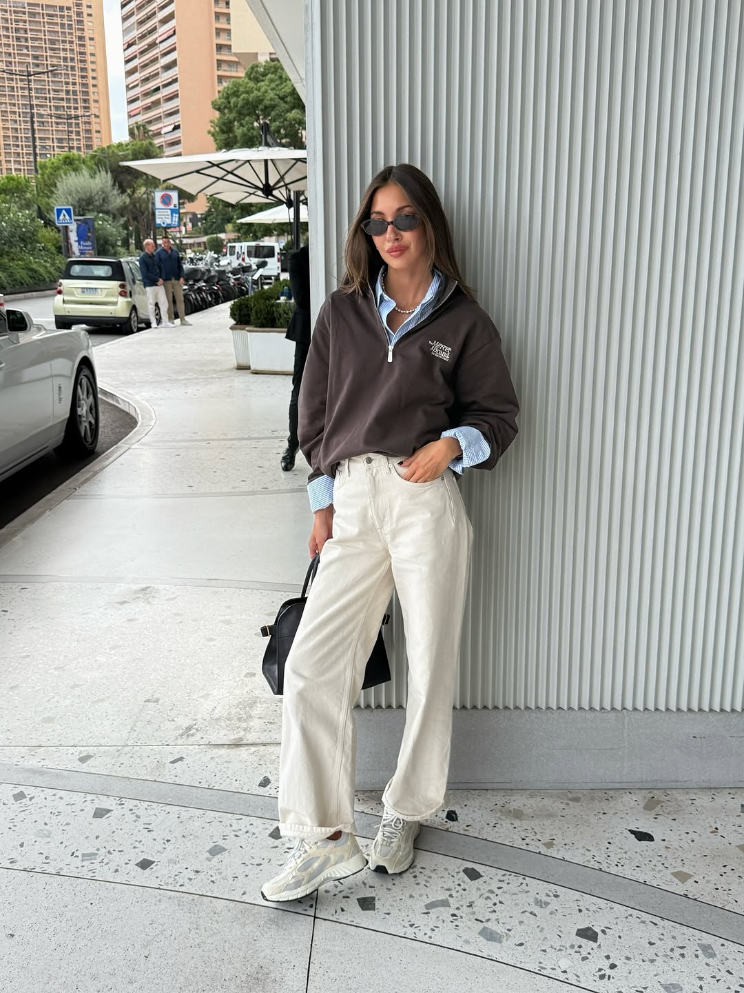 woman wearing winter sneaker outfit 2025