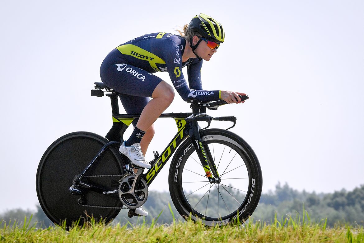 Grace Elvin in the prologue of the Boels Ladies Tour