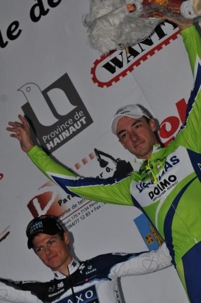 Elia Viviani (Liquigas-Doimo) raises his arms in celebration.