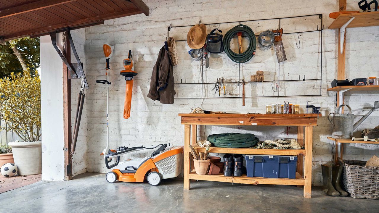 Garden Tool Storage Ideas 11 Ways To Keep Your Tools Safe And Organized Gardeningetc 3325