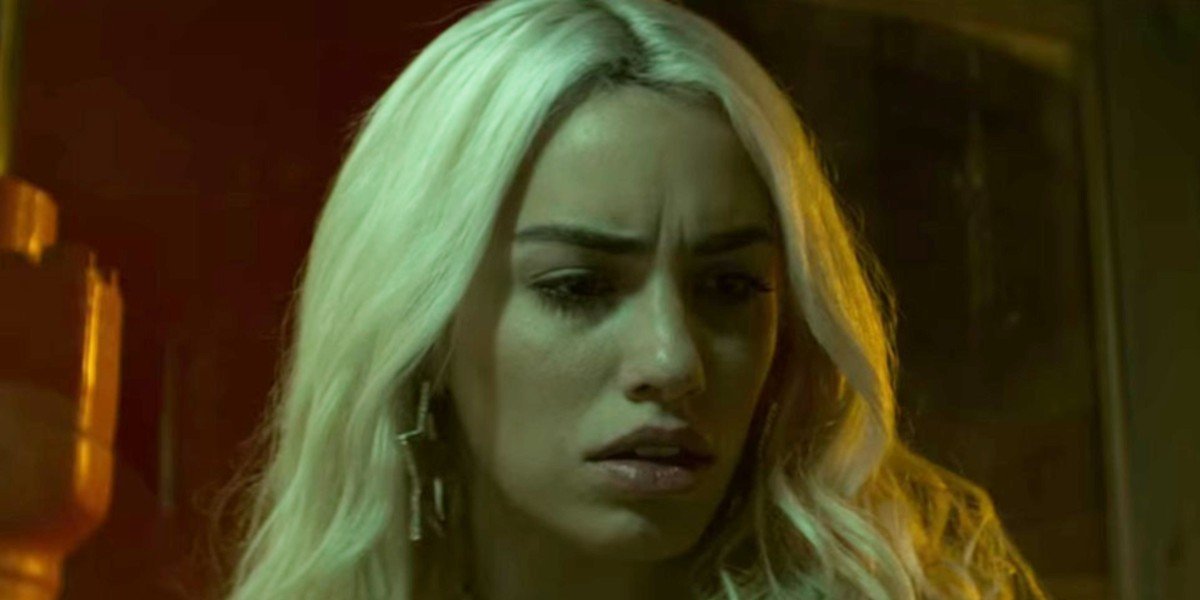 Lali Espósito in Sky Rojo