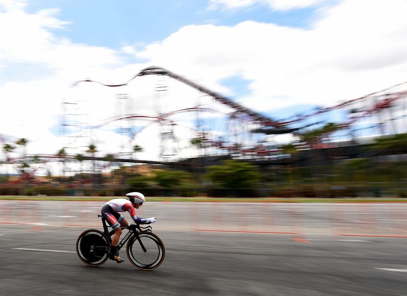 Evelyn Stevens (Boels-Dolmans) riding to victory