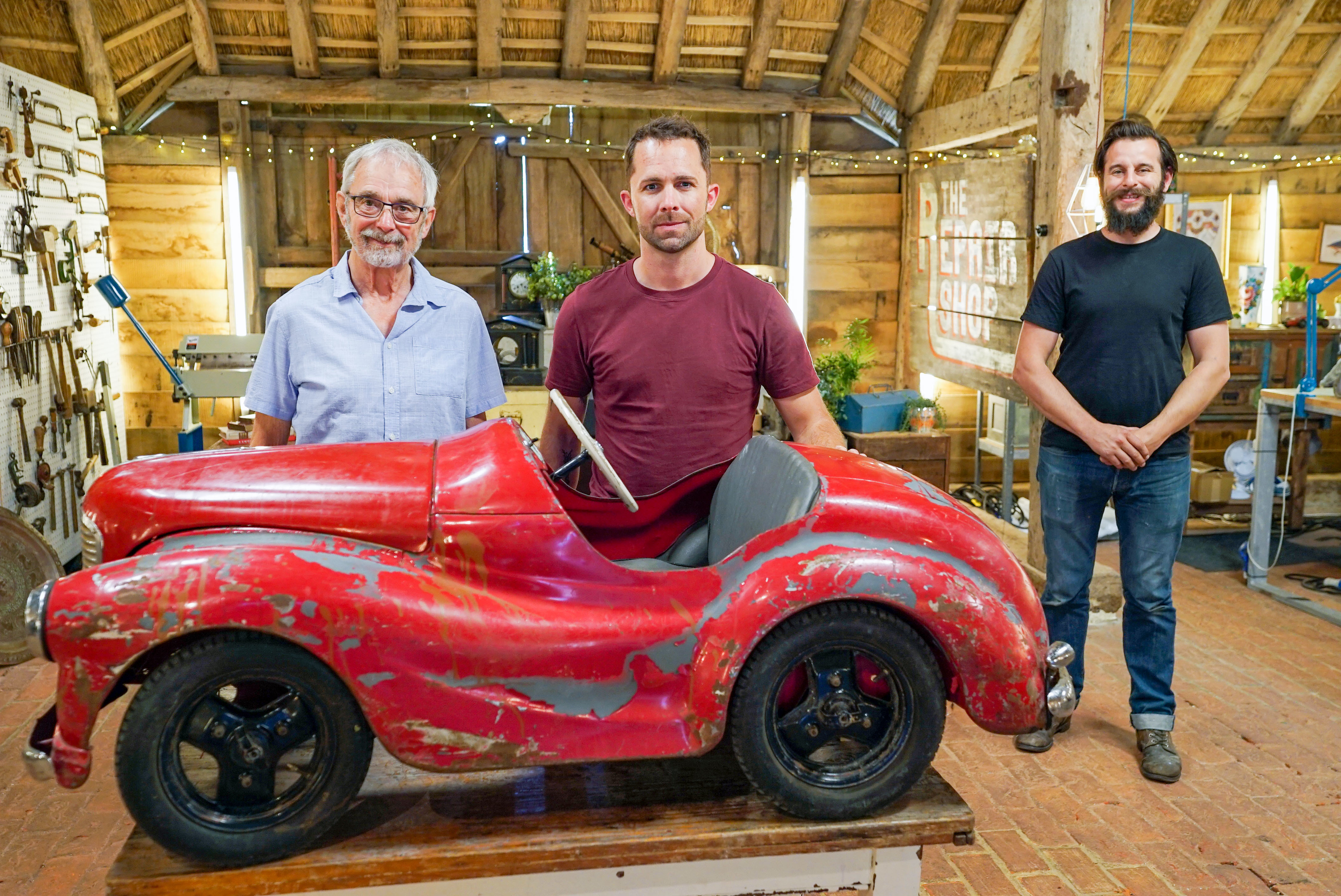 TV tonight A rusty Austin J40 toy pedal car need Dom's expert care.
