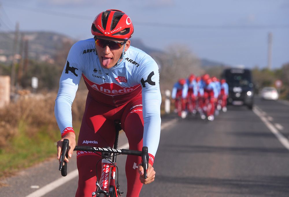 Marcel Kittel takes a breather during a training ride