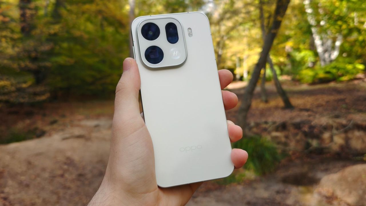 I reviewed the Oppo Find X9 Pro, and it’s the maximized flagship for Android lovers