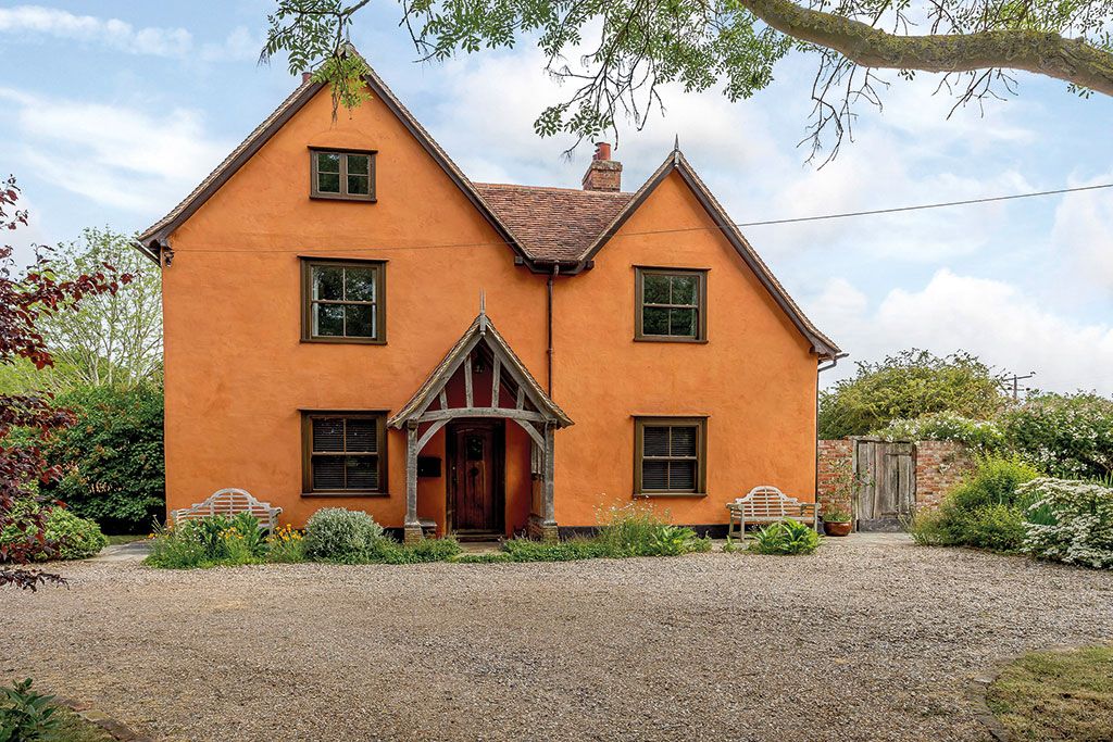 Properties for sale with summer houses: Moreves Manor, Great Waldingfield, Suffolk
