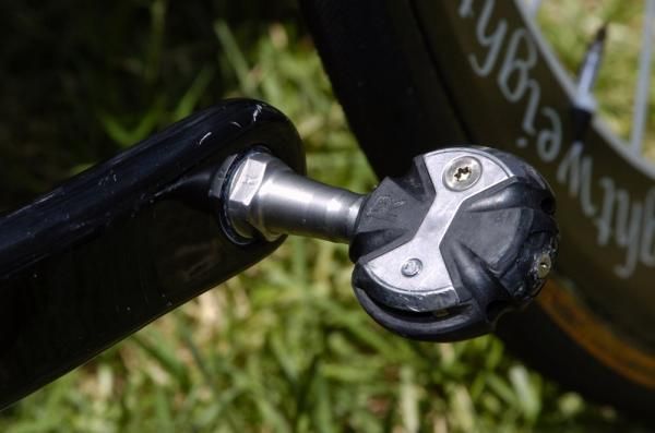 Roels uses Speedplay's Zero stainless pedals.