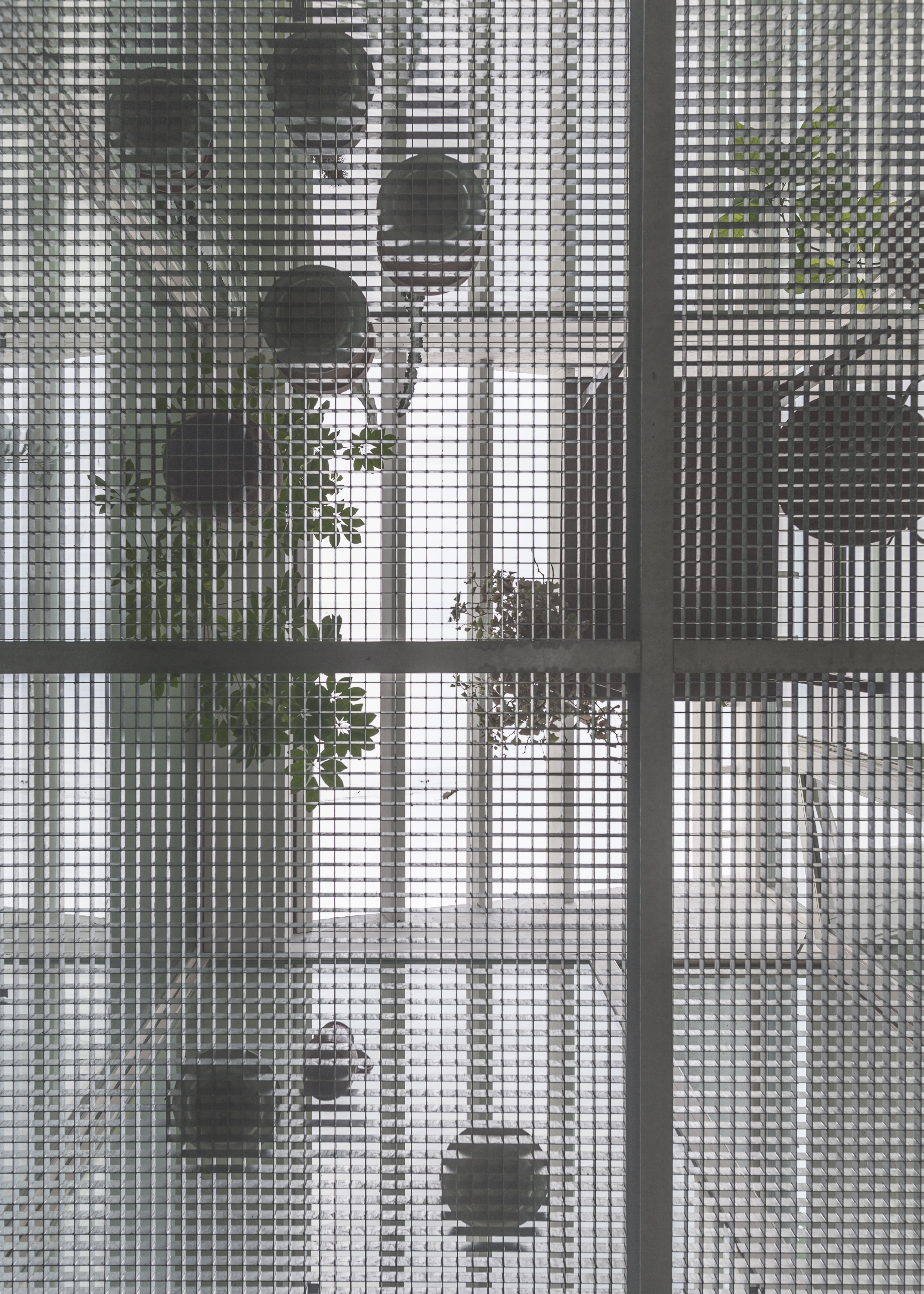 Floor and ceiling