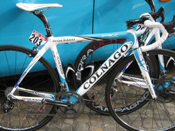 Cyril Gautier (BBOX Bouygues Telecom) has a compact Colnago CX-1