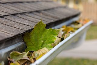 things that reduce home value: broken gutters