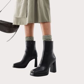 Flat lay image of women wearing boots 